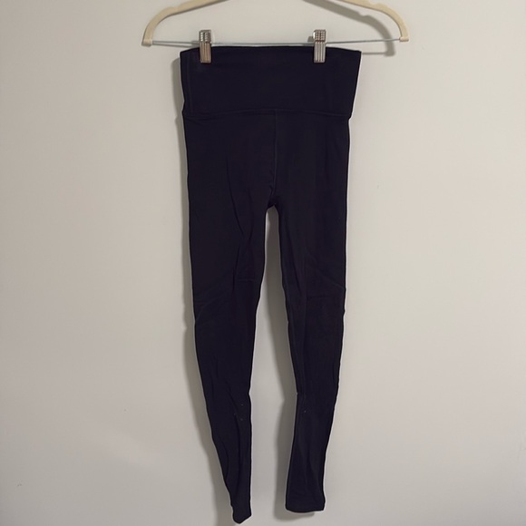 Lululemon black leggings with design cut-out - Picture 1 of 2